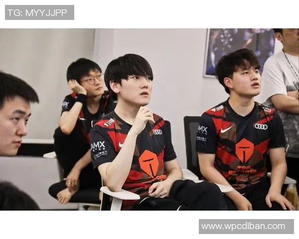 电竞新闻深入分析TES包夹打法的战术优势与实战应用技巧